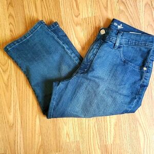 Lee cropped jeans final price